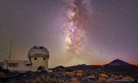 El telescopio de rastreo del Instituto de Astrofísica de Canarias. (Foto Prensa Libre: EFE)