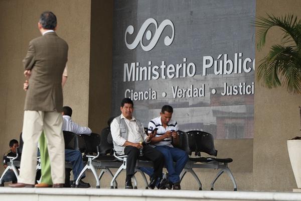 Trabajadores de la institución que estén involucrados en actos de corrupción serán investigados. (Foto Prensa Libre: Archivo)