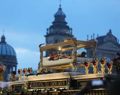 Viernes Santo: ocho cortejos procesionales recorren el Centro Histórico