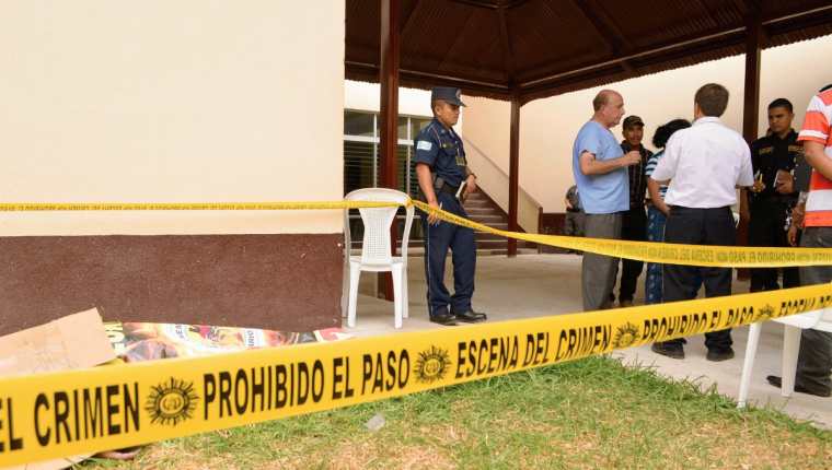 Una mujer murió de un paro cardiaco en Cuilapa, Santa Rosa, cuando su esposo sería sentenciado por violación de un menor. (Foto Prensa Libre: Oswaldo Cardona)