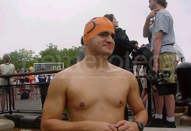 Tuvieron que pasar 37 años para que un guatemalteco cruzara de nuevo el Canal de la Mancha. En la foto, Luis José Serra quien lo logró en 2002. (Foto: Hemeroteca PL)