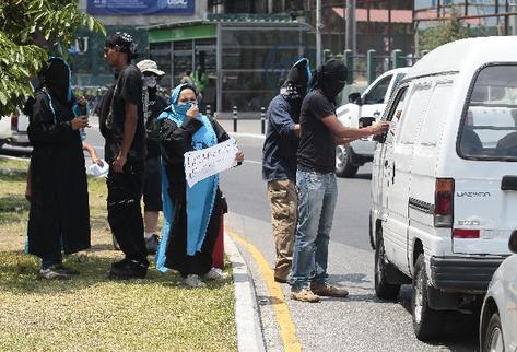 Estudiantes de Humanidades  piden una "colaboración obligatoria" para ingresar en el campus de la Usac.