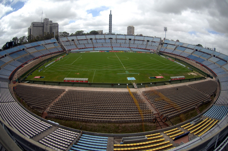 El Centenario es considerado patrimonio cultural de Uruguay y Monumento Histórico del Fútbol Mundial por parte de la Fifa. (Foto Prensa Libre: EFE).