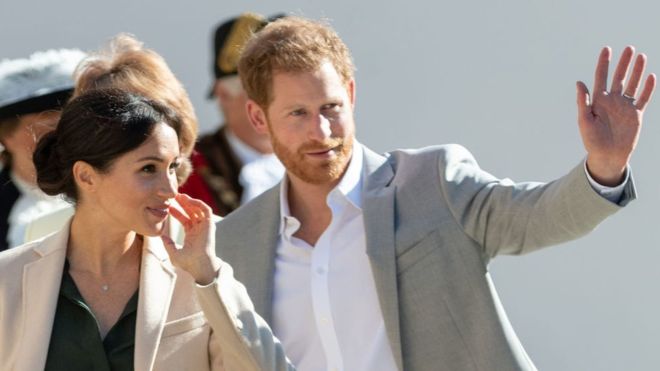 El primer hijo de lo duques de Sussex nacerá durante el segundo trimestre de 2019. (Foto Prensa Libre:GETTY IMAGES)