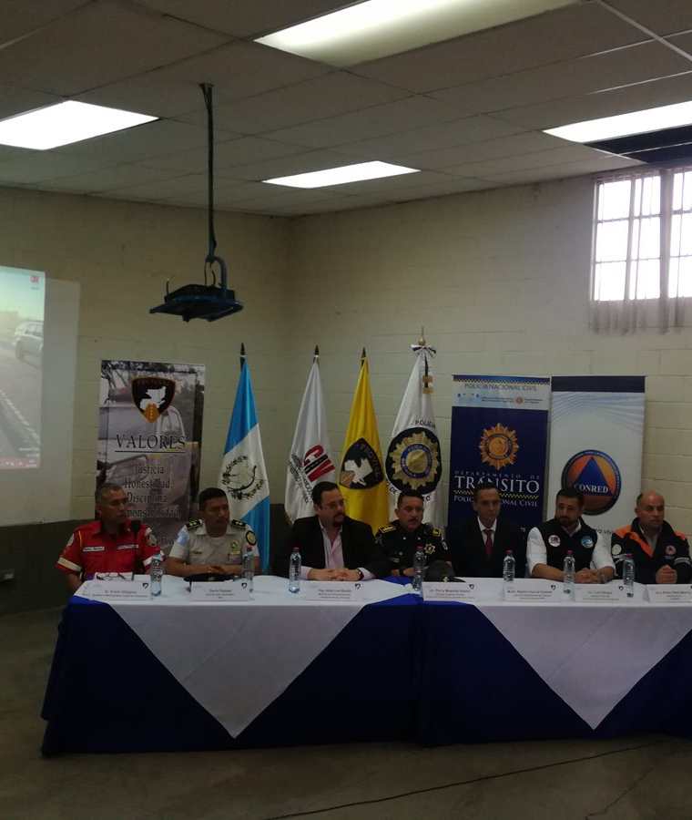 Delegados de Provial, PMT, Departamento de Tránsito y Dirección General de Transporte presentaron el plan de prevención de fin de año 2018.(Prensa Libre: José Patzán)