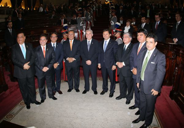 Junta Directiva del Congreso 2015-2016, presidida por Luis Rabbé. (Foto Prensa Libre: Congreso)
