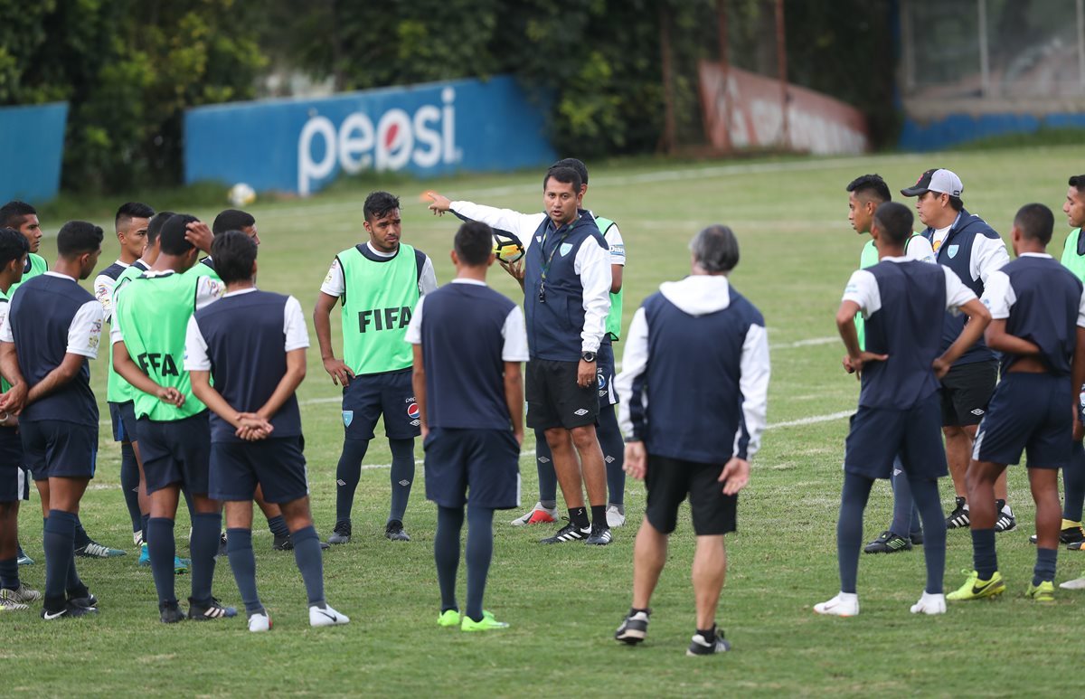 La Selección Nacional Sub 20 está en problemas a pocos días del comienzo del Premundial. (Foto Prensa Libre: Francisco Sánchez)