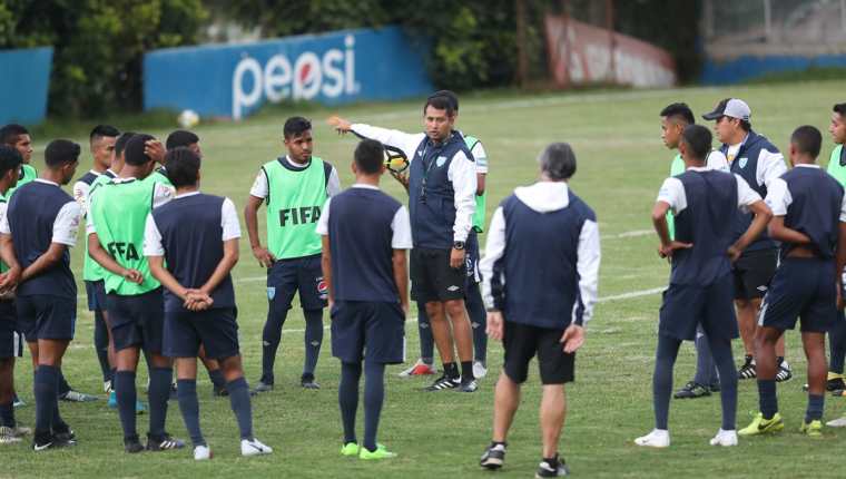 La Selección Nacional Sub 20 está en problemas a pocos días del comienzo del Premundial. (Foto Prensa Libre: Francisco Sánchez)