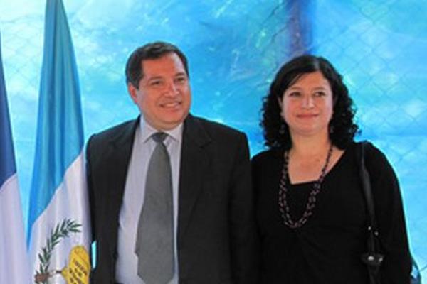 Ricardo René Herrera junto a su esposa Edna Asunción Cano. (Foto Prensa Libre: Archivo)