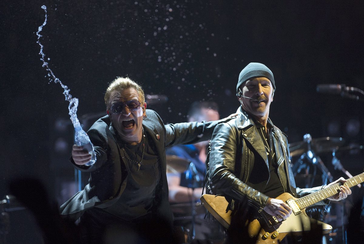 La banda irlandesa U2 realiza la gira Innocence and Experience. (Foto Prensa Libre: AP)