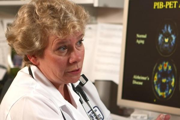 La doctora Reisa Sperling, del Boston's Brigham and Women's Hospital, es una de las autoras del estudio. (Foto Prensa Libre: AP)