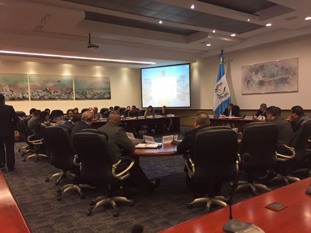 Después de dos semanas se reanuda la reunión de Gabinete de Gobierno, encabezada por el presidente Jimmy Morales. (Foto Prensa Libre: Presidencia)