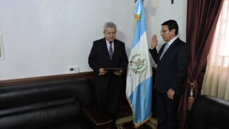 Fredy Óscar Argueta Mérida fue nombrado gobernador de Quiché. (Foto Prensa Libre: cortesía Presidencia)