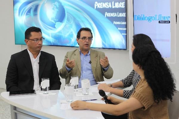 Marco Junio Martínez, gerente de Generación del Inde, y Horacio Fernández, director de ANG.