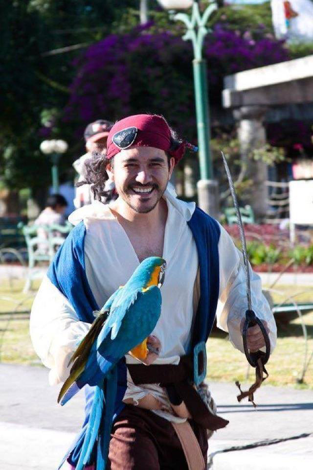 Pablo Wong ha destacado como uno de los más ganadores en el concurso de disfraces de la carrera San Silvestre.