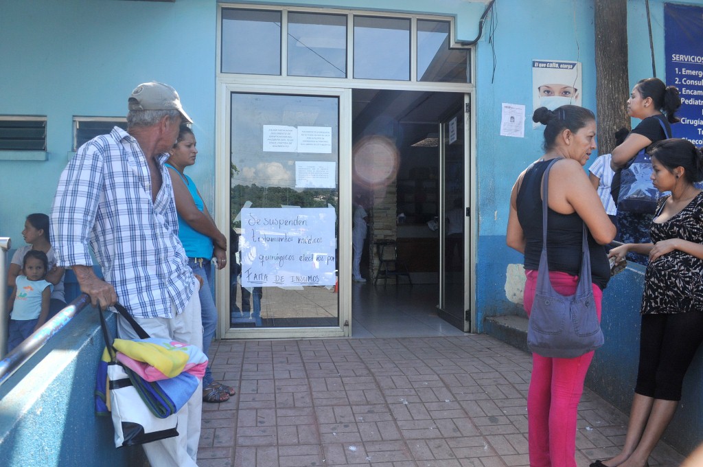 Crisis afecta atención médica en el Hospital Regional de Cuilapa, Santa Rosa. (Foto Prensa Libre: Oswaldo Cardona)