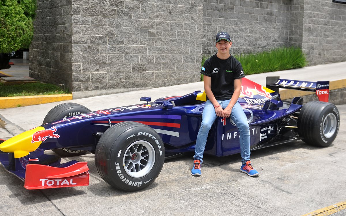Ian Rodríguez sigue creciendo en su carrera en la Fórmula 4 italiana 