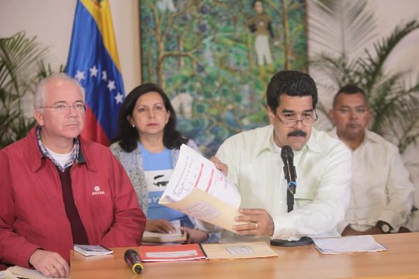 Nicolás Maduro, vicepresidente de Venezuela, informa sobre el estado de salud de Hugo Chávez. (Foto Prensa Libre: EFE)