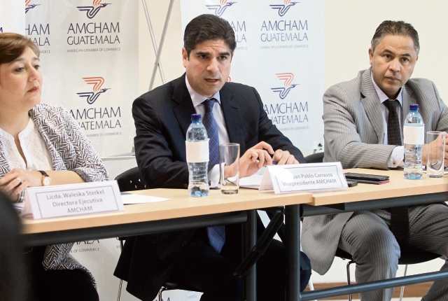 Directivos de la Amcham y la Asociación de Zonas Francas expresaron su preocupación por el cierre de operaciones de empresas en el país.