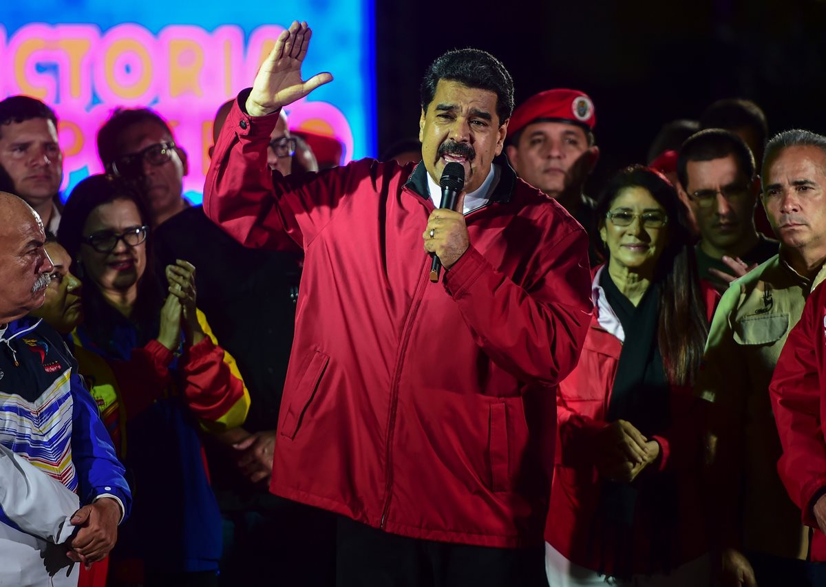 Nicolás Maduro, presidente venezolano, celebra la elección de la Asamblea. (Foto Prensa Libre: AFP)