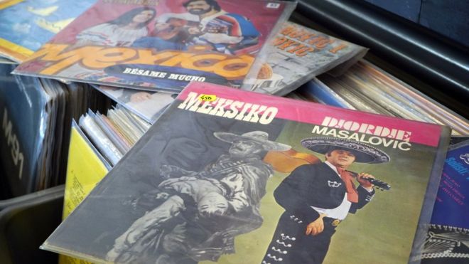 En los años 60, la música mexicana se extendió por toda Yugoslavia, formando una fusión conocida como Yu-Mex. PABLO ESPARZA