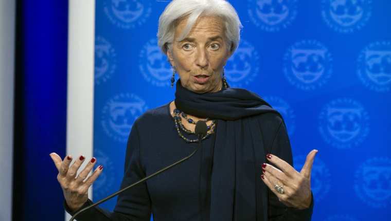 Christine Lagarde recibió la confianza del FMI para seguir dirigiendo la institución. (Foto PL: AP)