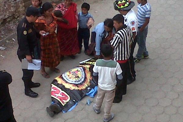  Juan Pú Chiroy, fue muerto de varios impactos de bala. (Foto Prensa Libre: Édgar Leonel Domínguez)