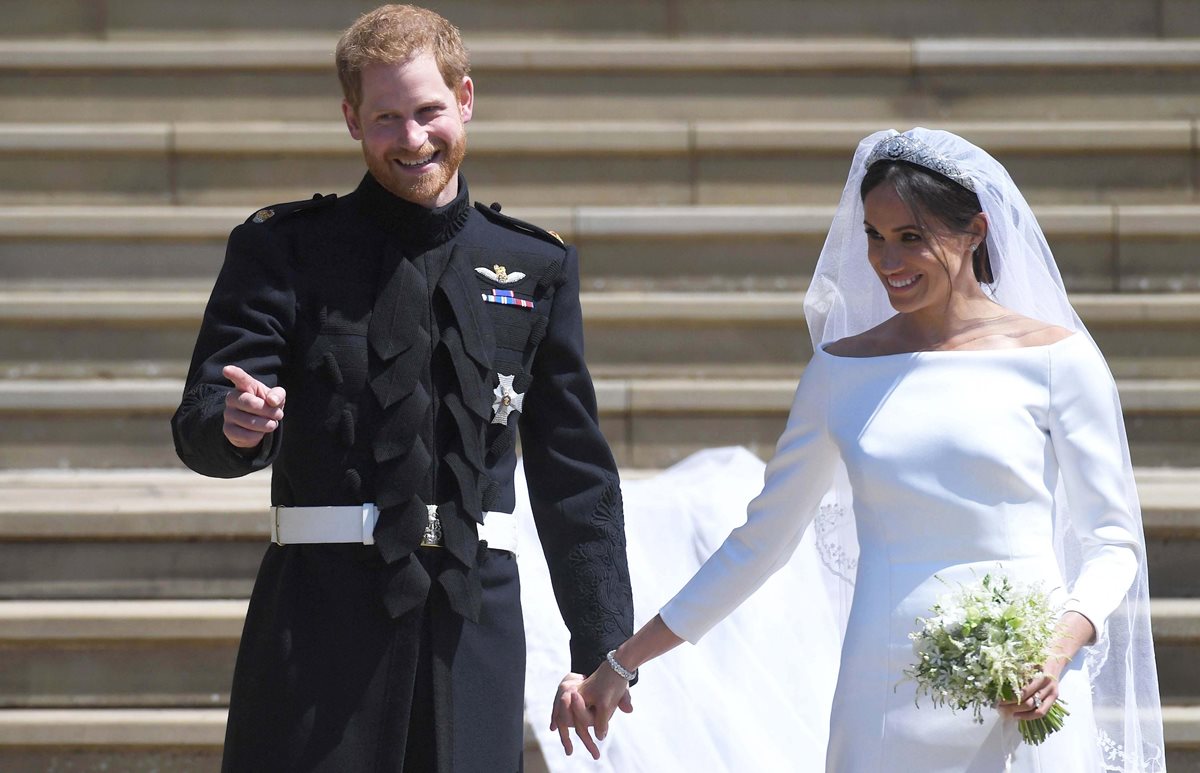 El príncipe Harry y su esposa Meghan, el martes próximo ya tendrán actividades públicas como los Duques de Sussex. (Foto Prensa Libre: EFE)