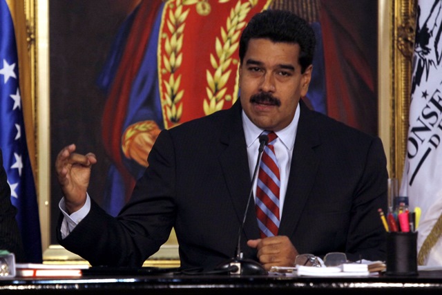 Nicolás Maduro pide la dimisión de su gabinete para hacer “renovación”