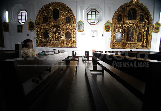 Los retablos barrocos contrastan con el interior neoclásico arquitectónico del templo. (Foto: Hemeroteca PL)