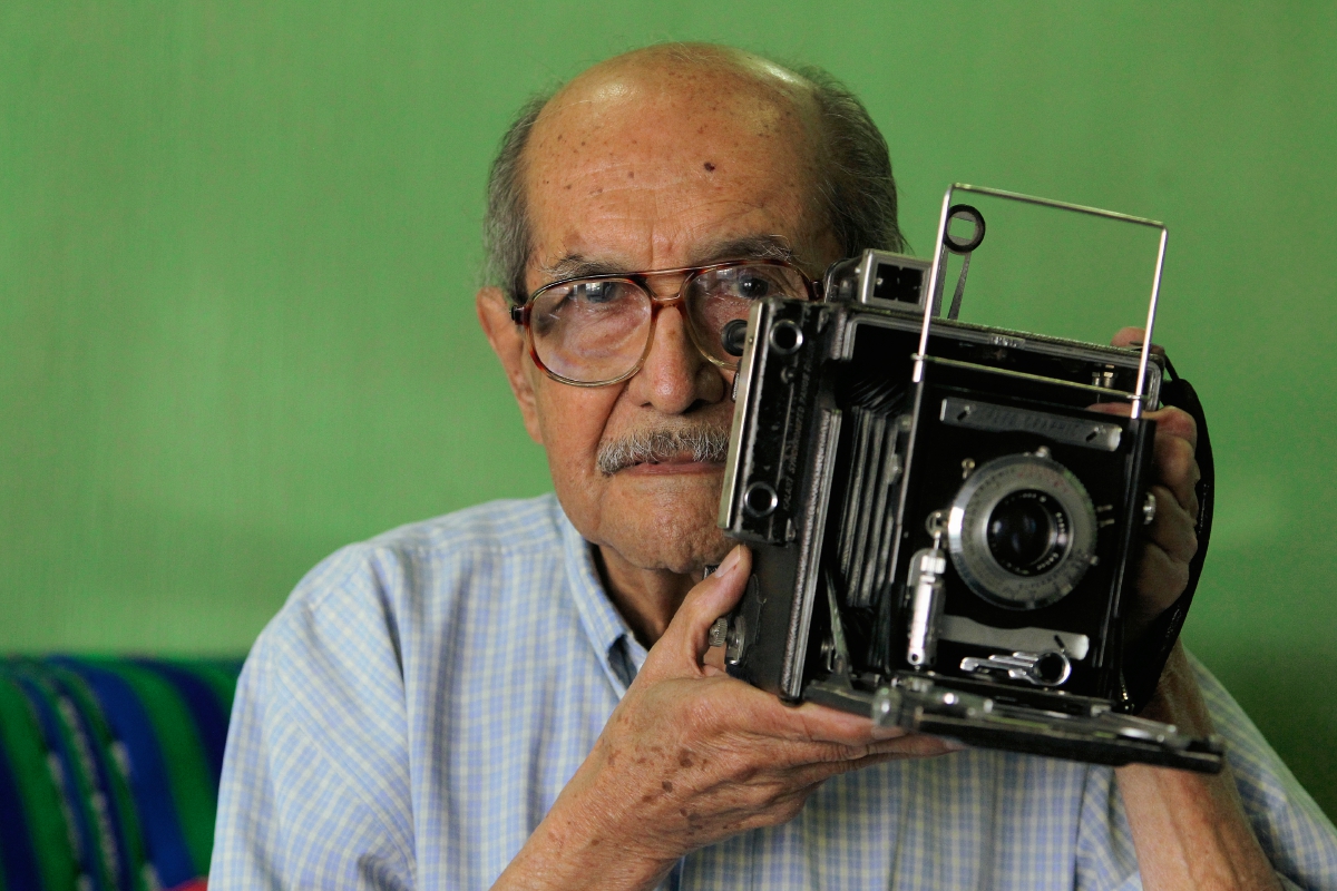 Periodista Jesús Alvarado Mendizabal, socio número uno, del Instituto de Previsión Social del Periodista. (Foto Prensa Libre: Edwin Castro)