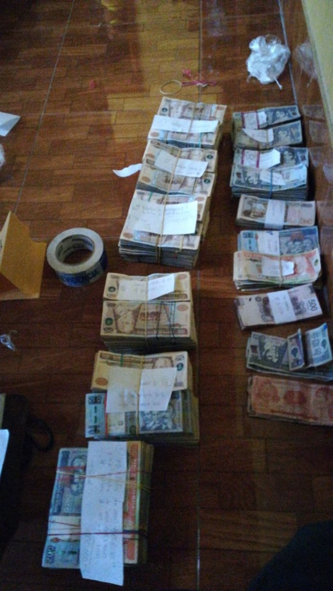 El dinero incautado a Pinto. (Foto Prensa Libre: MP)