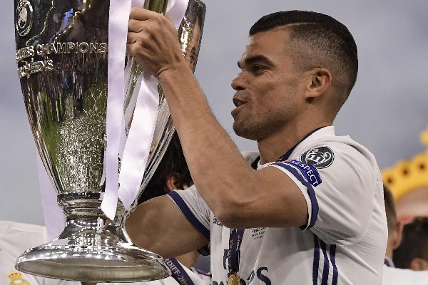 <div>	Pepe reconoce el fin de su etapa con el Real Madrid</div>