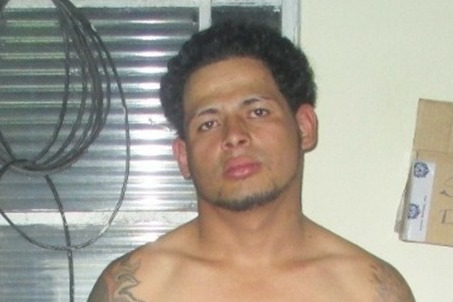 Josué Barrera Perdomo es señalado de organizar peleas de perros en la vía pública. (Foto Prensa Libre: PNC)