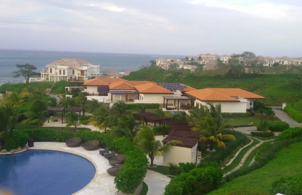 La casa de descanso que adquirió la exvicepresidenta Roxana Baldetti en Roatán, Honduras. (Foto Prensa Libre: Hemeroteca)