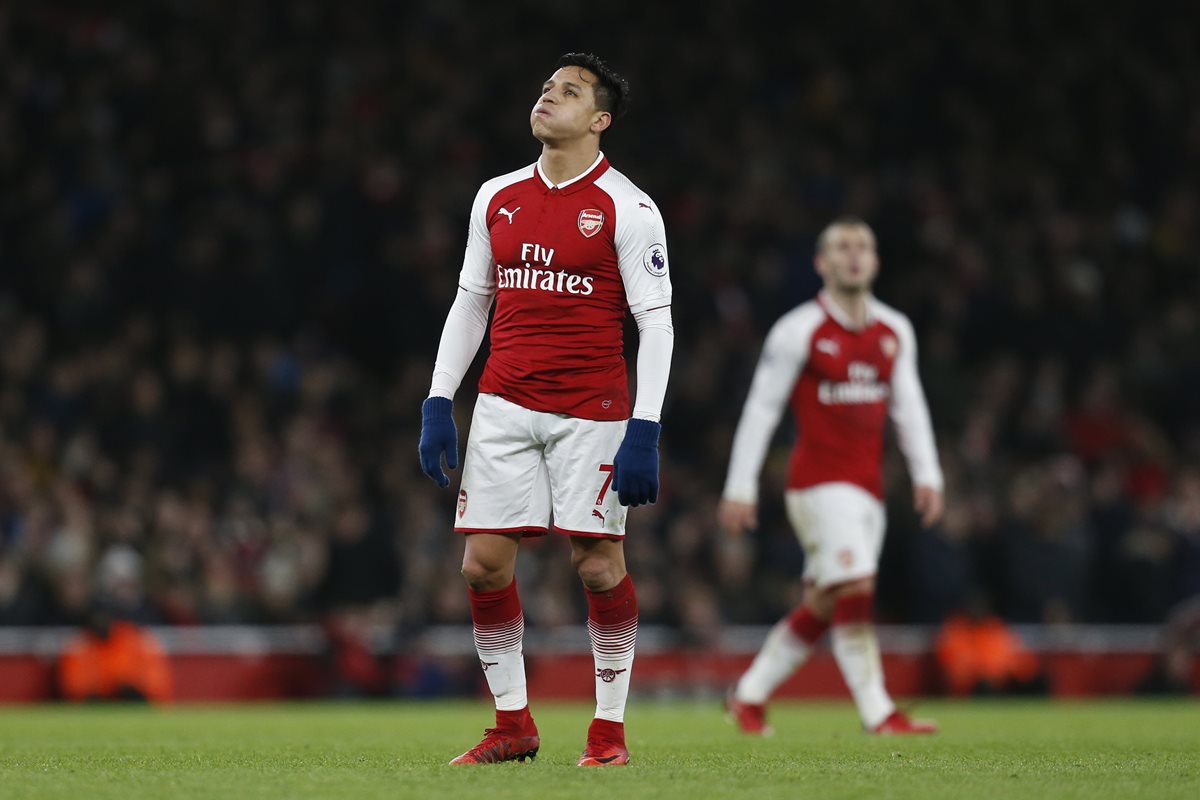 Alexis Sánchez culmina su contrato con el Arsenal en al final de la temporada 2017-2018. (Foto Prensa Libre: AFP)