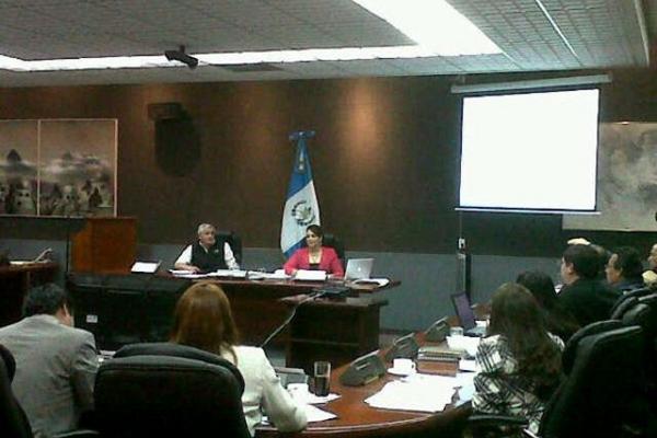 El presidente Otto Pérez Molina y la vicepresidenta Roxana Baldetti en reunión de gabinete. (Foto Prensa Libre: Presidencia)<br _mce_bogus="1"/>