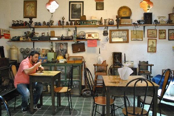 El Café Museo La Luna, en Quetzaltenango,  se fundó en 1996. (Foto Prensa Libre: Archivo)