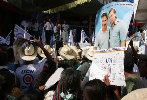Durante un evento de la UCN en  Tamahú, Alta Verapaz, se observaron carteles con la fotografía del ex presidente  Alfonso Portillo y Mario Estrada.