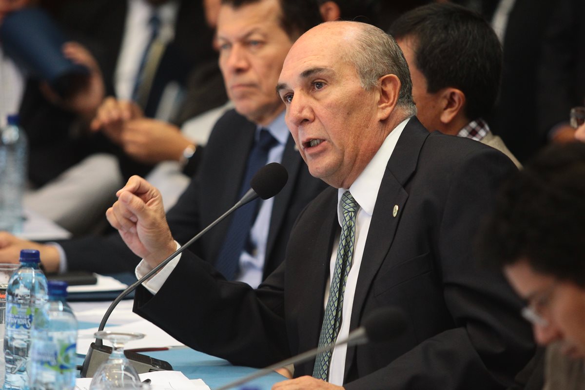 Mario Taracena, presidente del Congreso. (Foto Prensa Libre: HemerotecaPL)