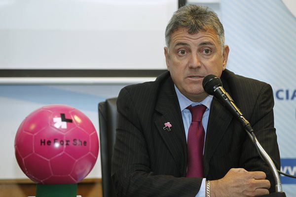 El presidente de la Asociación Uruguaya de Futbol, Wilmar Váldez, asumió como presidente interino de la Conmebol (Foto Prensa Libre:EFE)