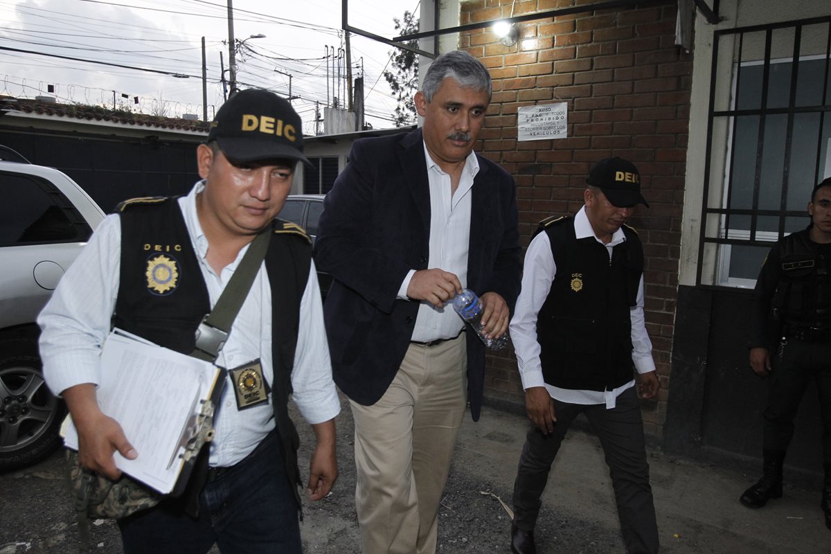 Claudio Vinicio Solís Cortés, director del Liceo Javier, podría enfrentar juicio por la muerte de un estudiante.( Foto Prensa Libre: Hemeroteca PL)