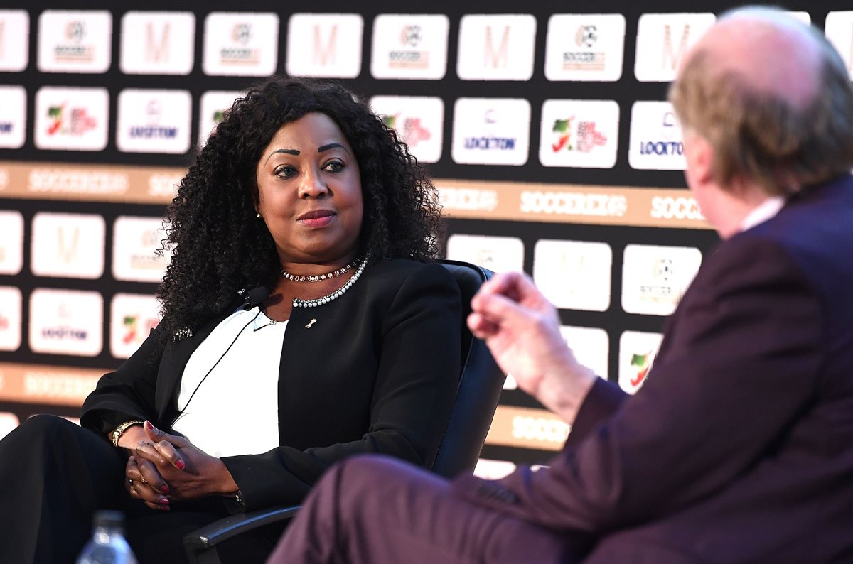 FIFA afirma combatir racismo pese a disolver fuerza de tarea