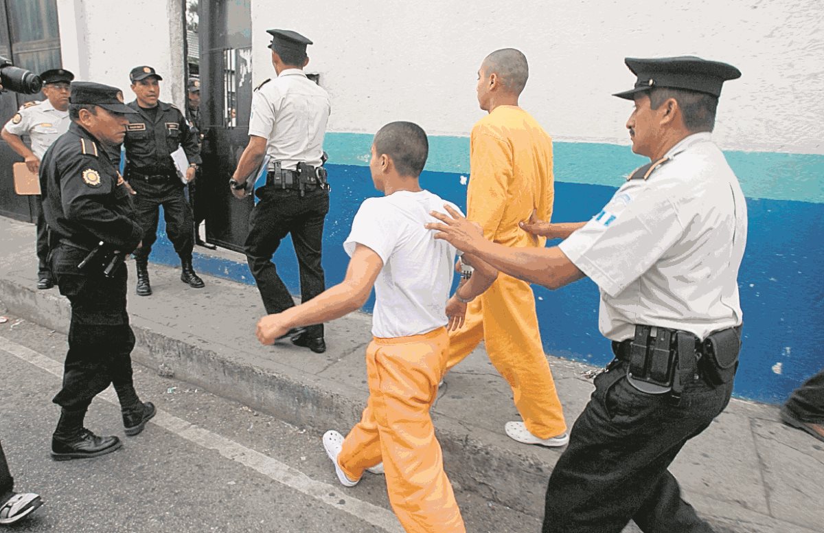 Los menores de edad que cometen delitos están recluidos en el centro correccional Las Gaviotas, ubicado en la zona 13.(Foto Prensa Libre: Hemeroteca PL)