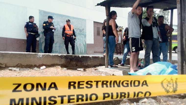 El ataque  ocurrió en la colonia la Esperanza, Villa Nueva( Foto Prensa Libre: Erick Ávila)