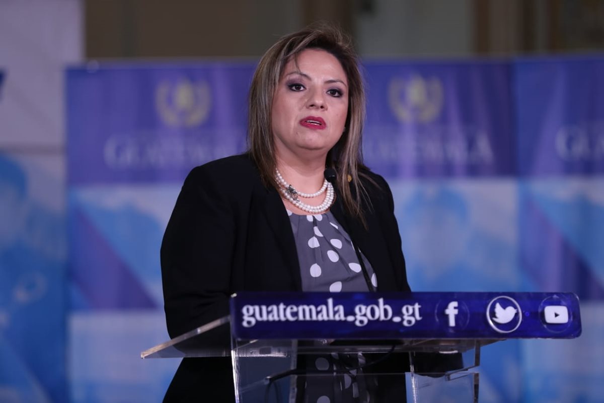 Sandra Jovel dijo que era lamentable la exhortación que les hizo el G13. (Foto Prensa Libre: Esbin García)