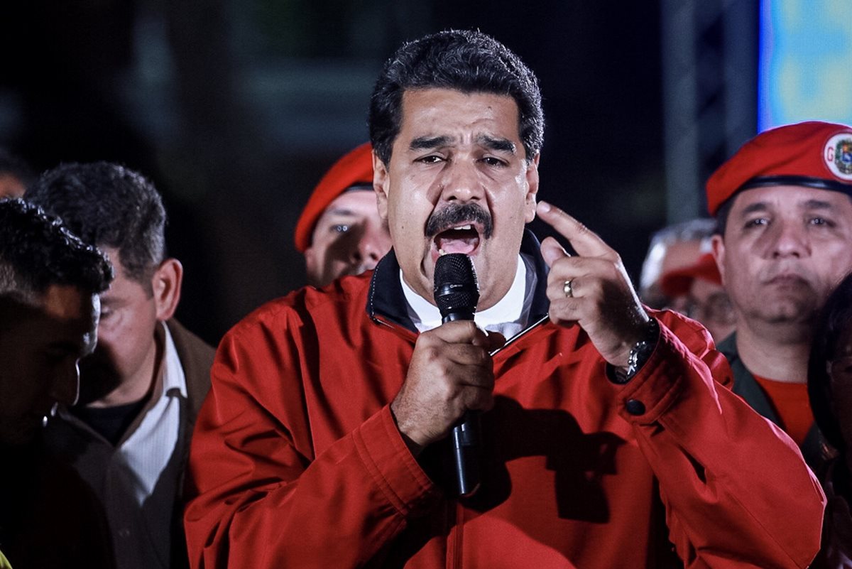 EE.UU. congela activos de Nicolás Maduro