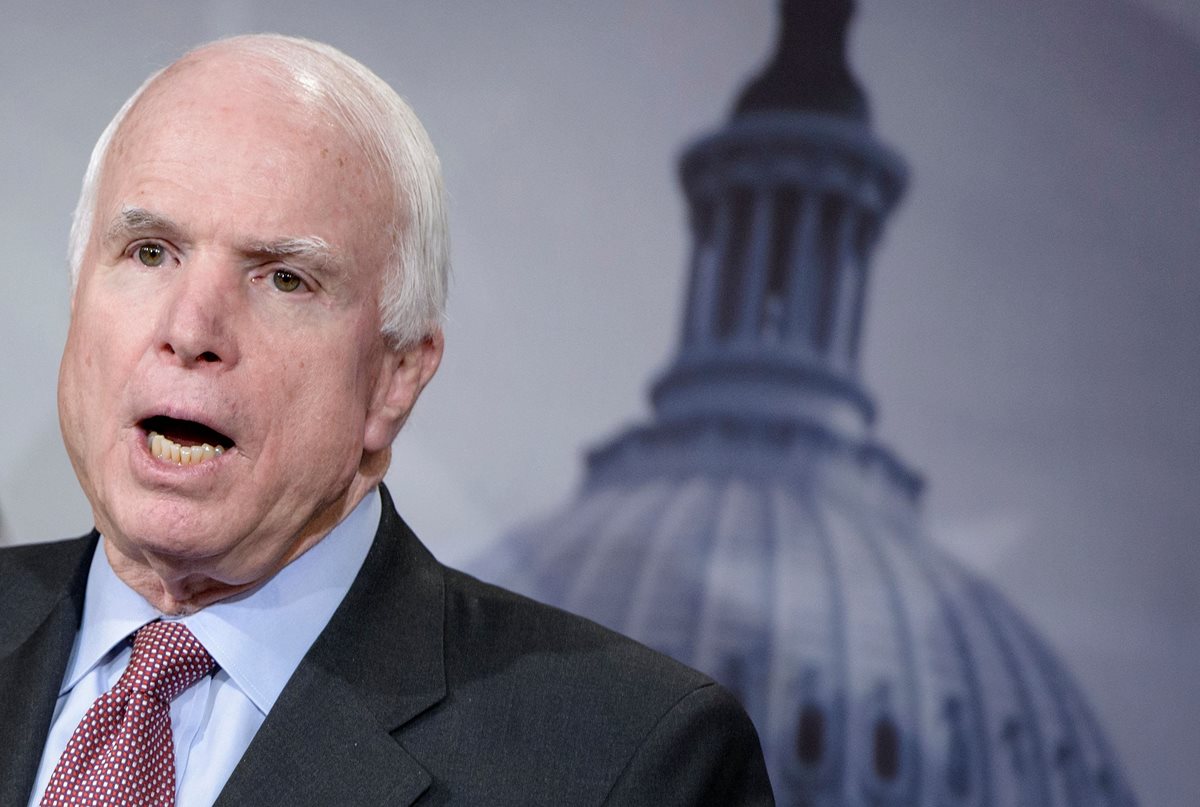 El político estadounidense, John Mccain, murió a sus 81 años, víctima de un cáncer de cerebro. (Foto Prensa Libre: AFP)