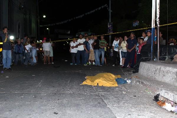 Fémina muere atropellada en  Reu.