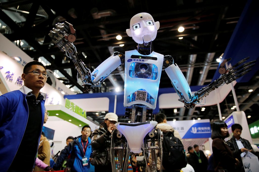 En pocos años, los robots podrán hacer casi cualquier actividad. (Foto Prensa Libre: EFE)